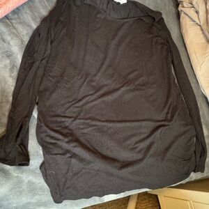 Maurice’s black maternity shirt